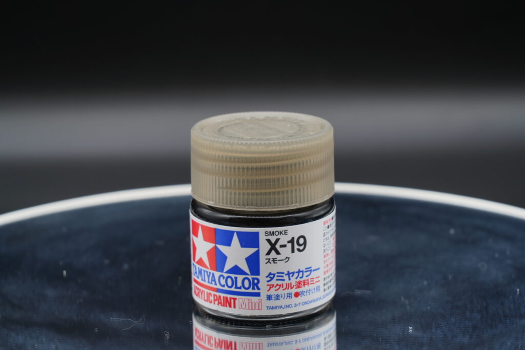 タミヤ アクリルミニ　X-19 スモーク