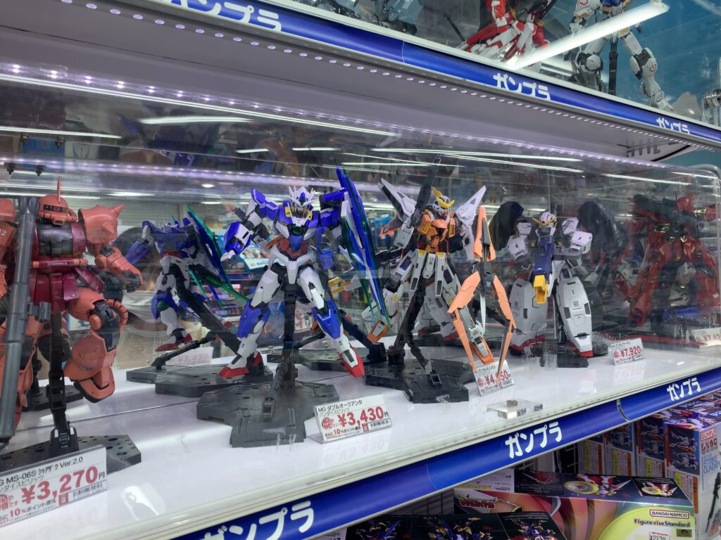 ヨドバシカメラ東口別館　ガンプラ展示