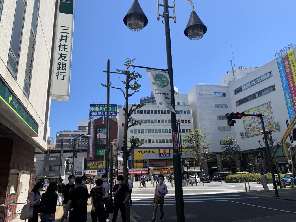 小田急線本厚木駅　駅前