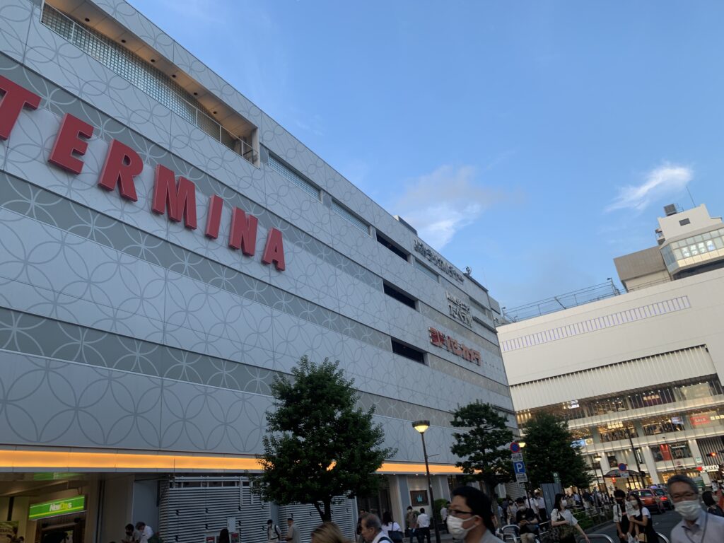 駅構内になんとヨドバシカメラを発見