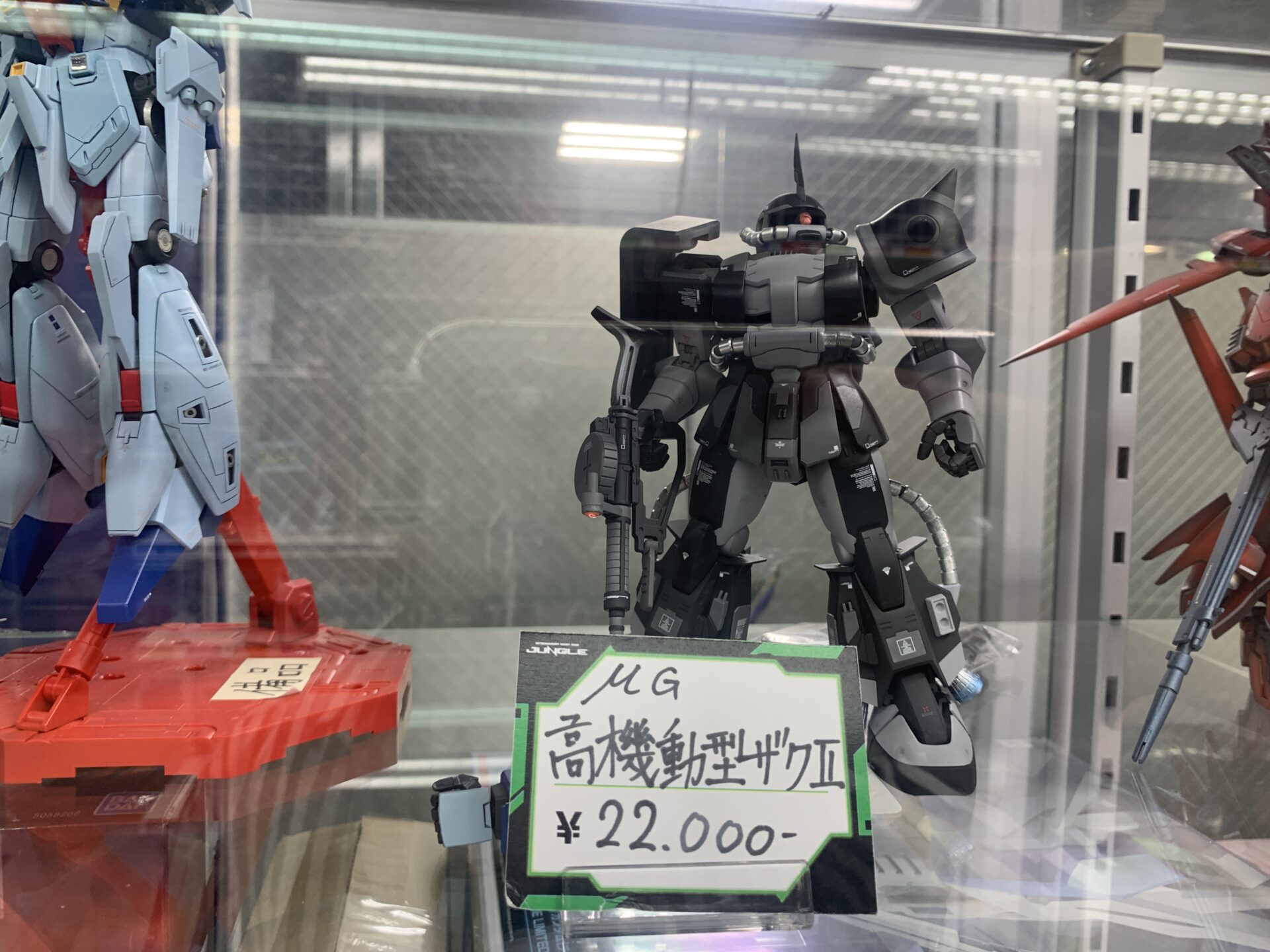完成品も売られている模様。クオリティの高い仕上がりですね。