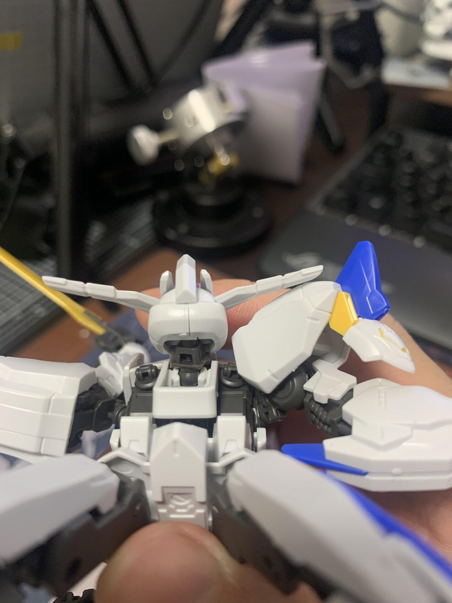 気になる合わせ目はあまりない。うまくモールドにしたり、スジボリと同化させている。