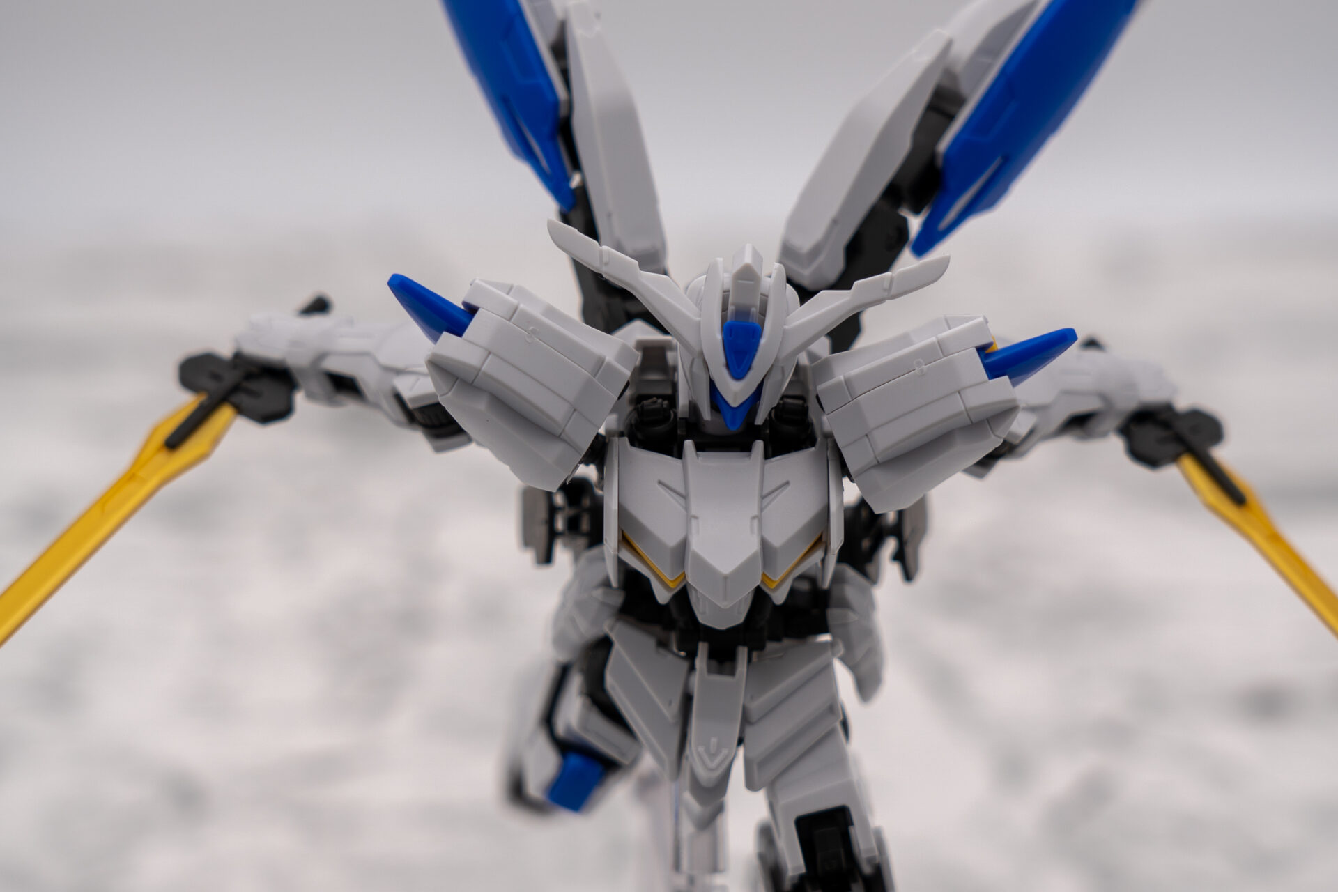 HGガンダムバエル　素組レビュー　正面上からの画像