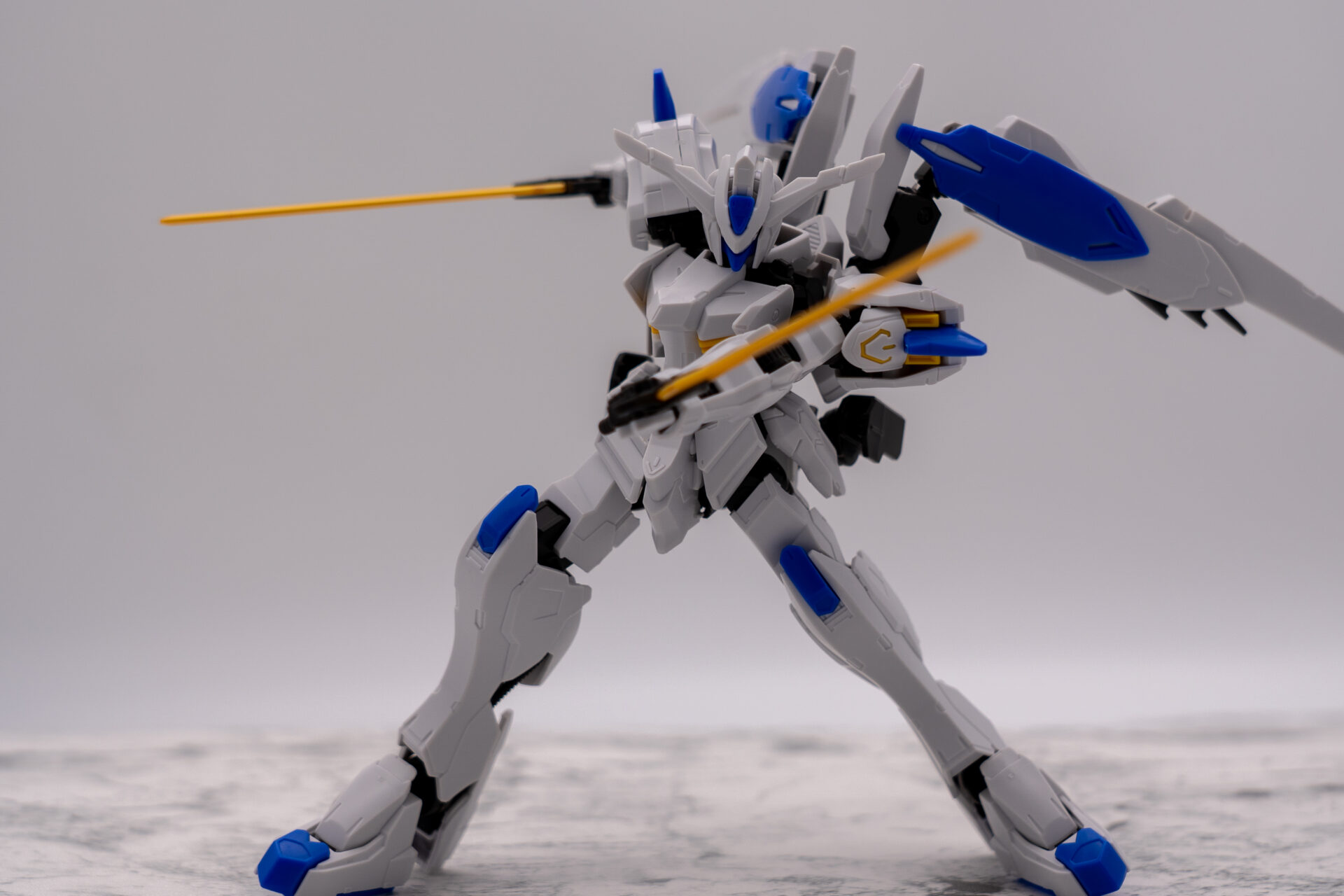HGガンダムバエル　素組レビュー　ポージング