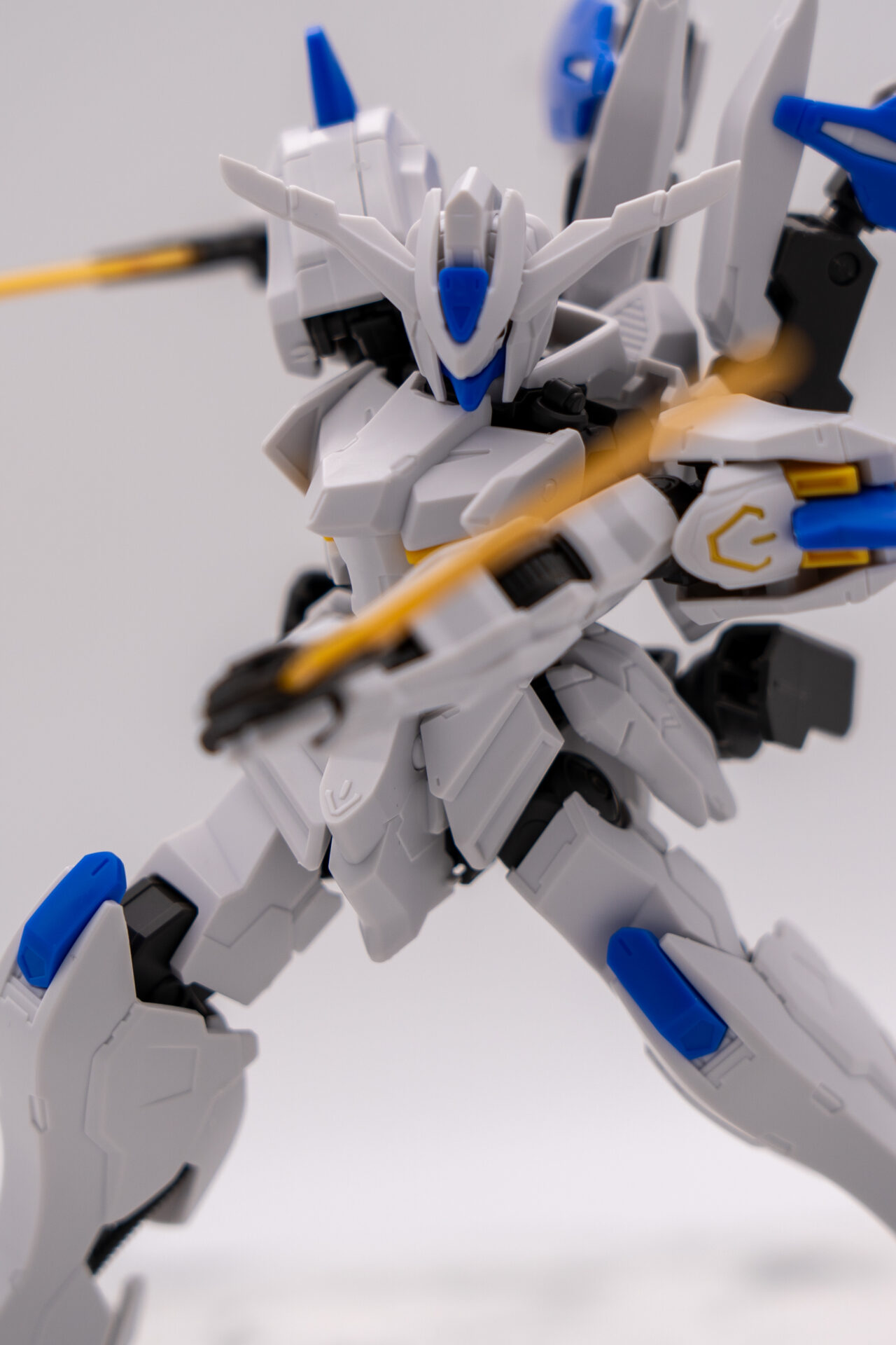 HGガンダムバエル　素組レビュー　正面アップ