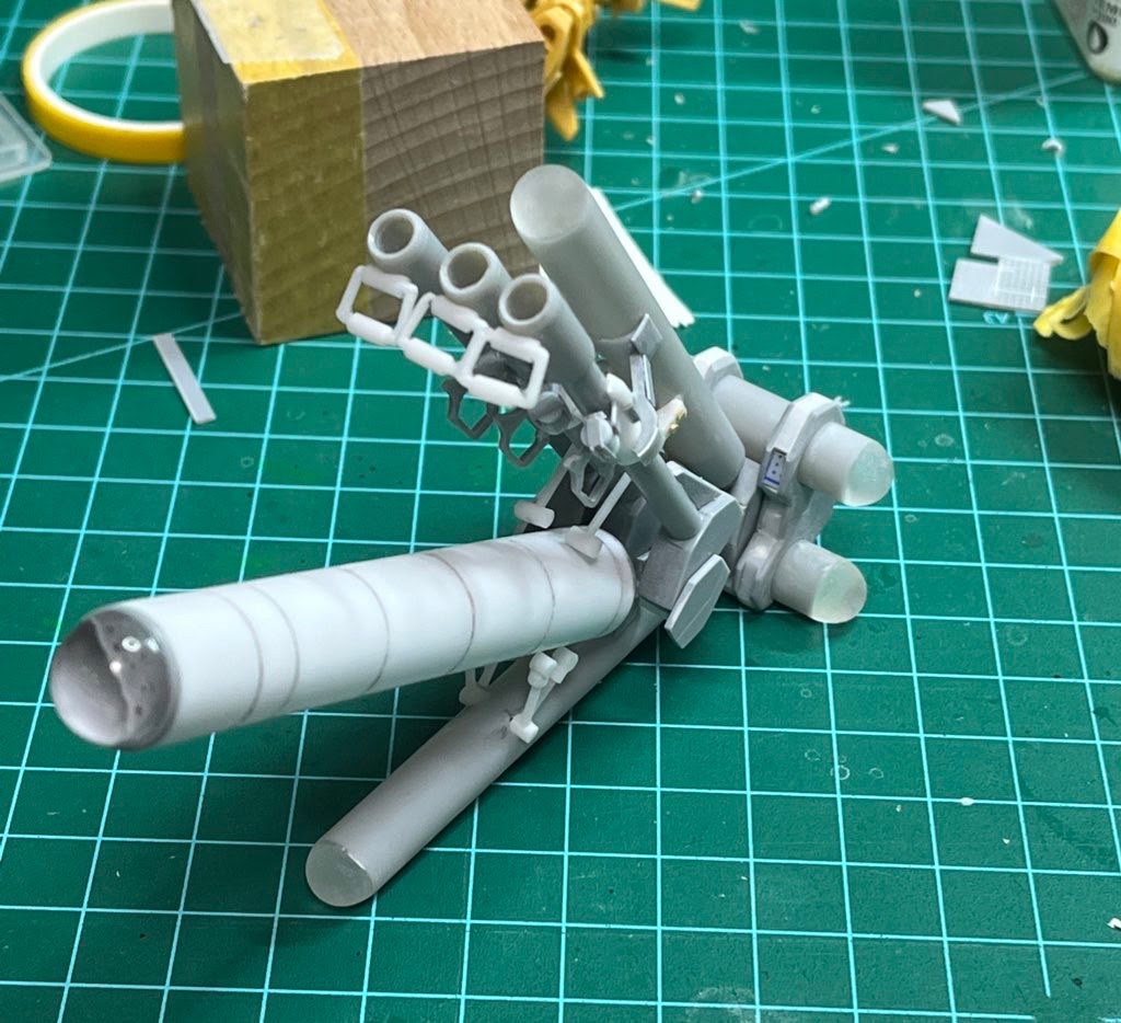 バズーカも丁寧に作られています。