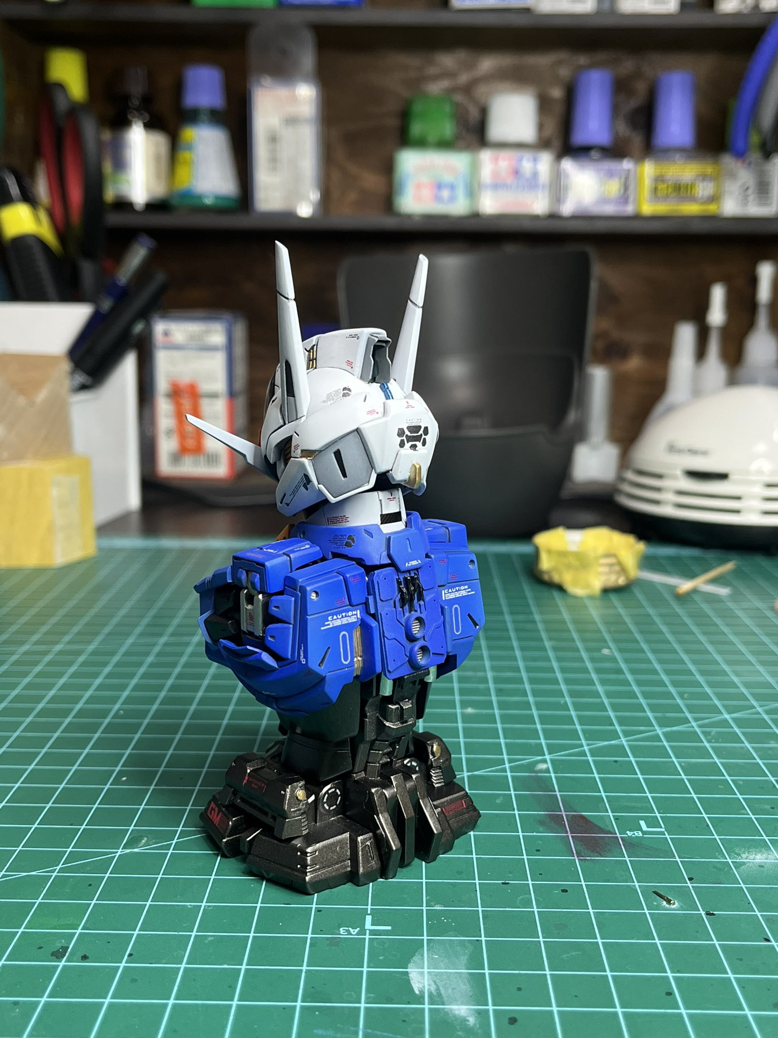 エアリアル胸像ガチャ完成