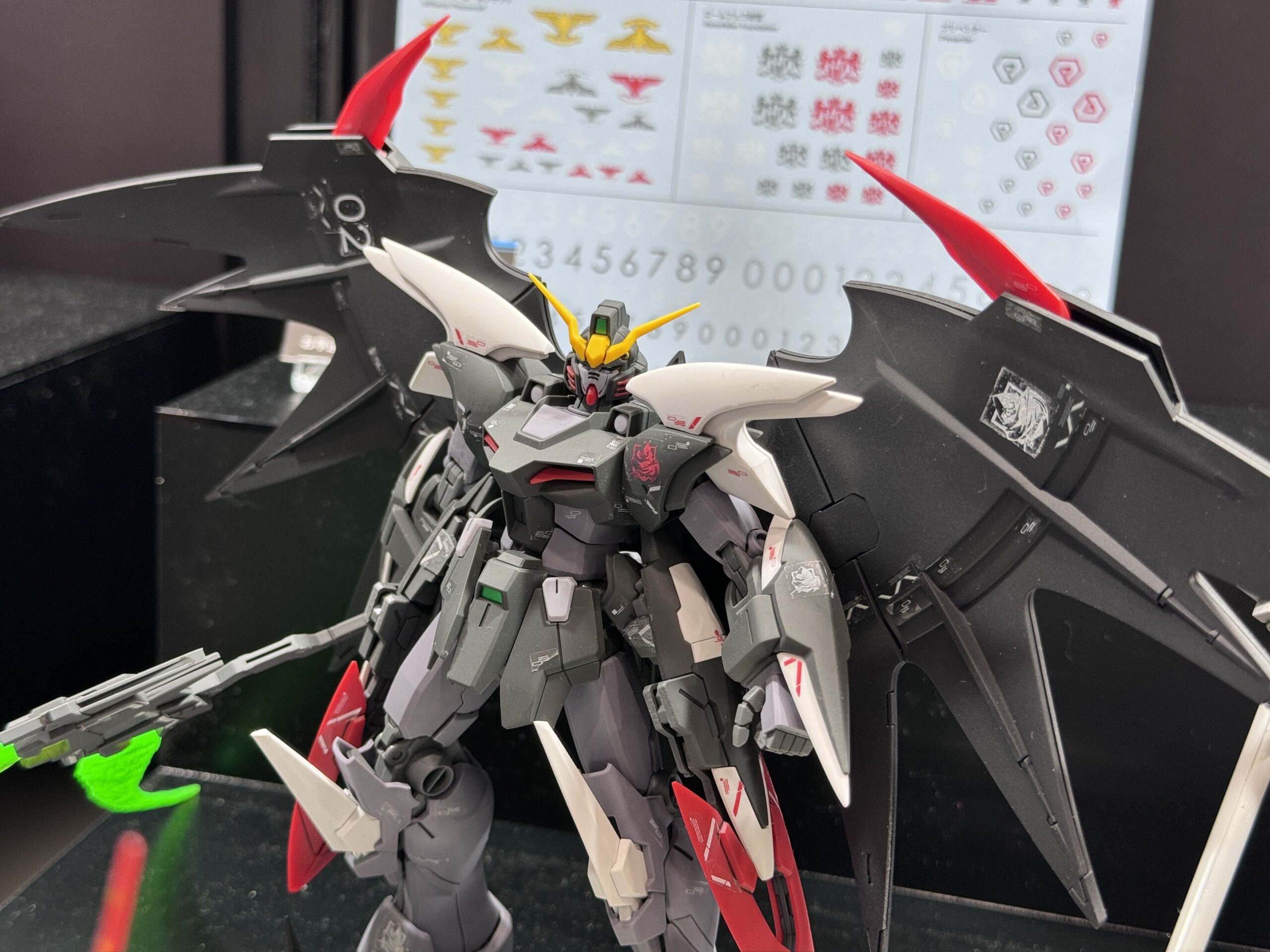 デスサイズヘルガンダム登場