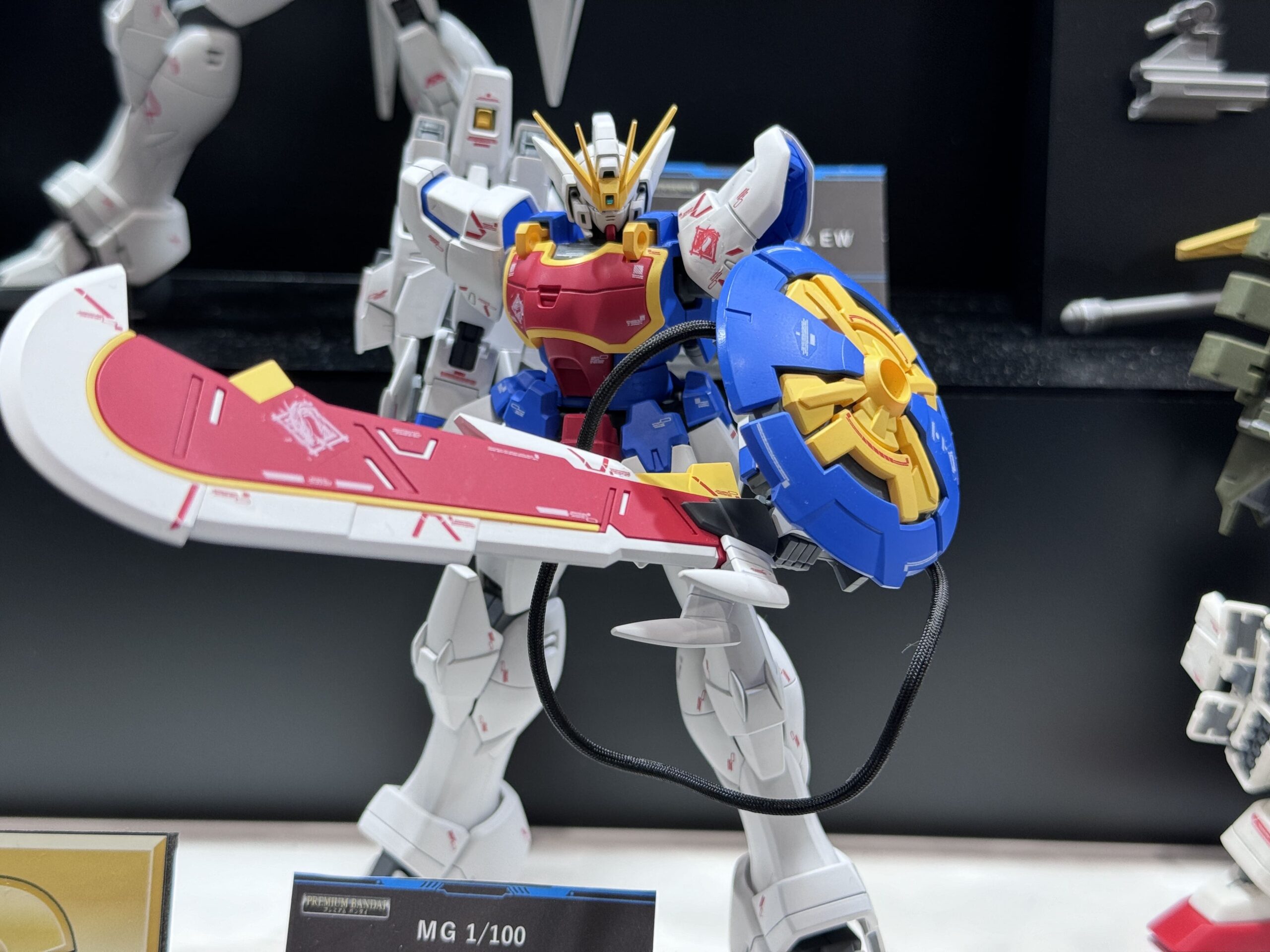 シェンロンガンダムも登場